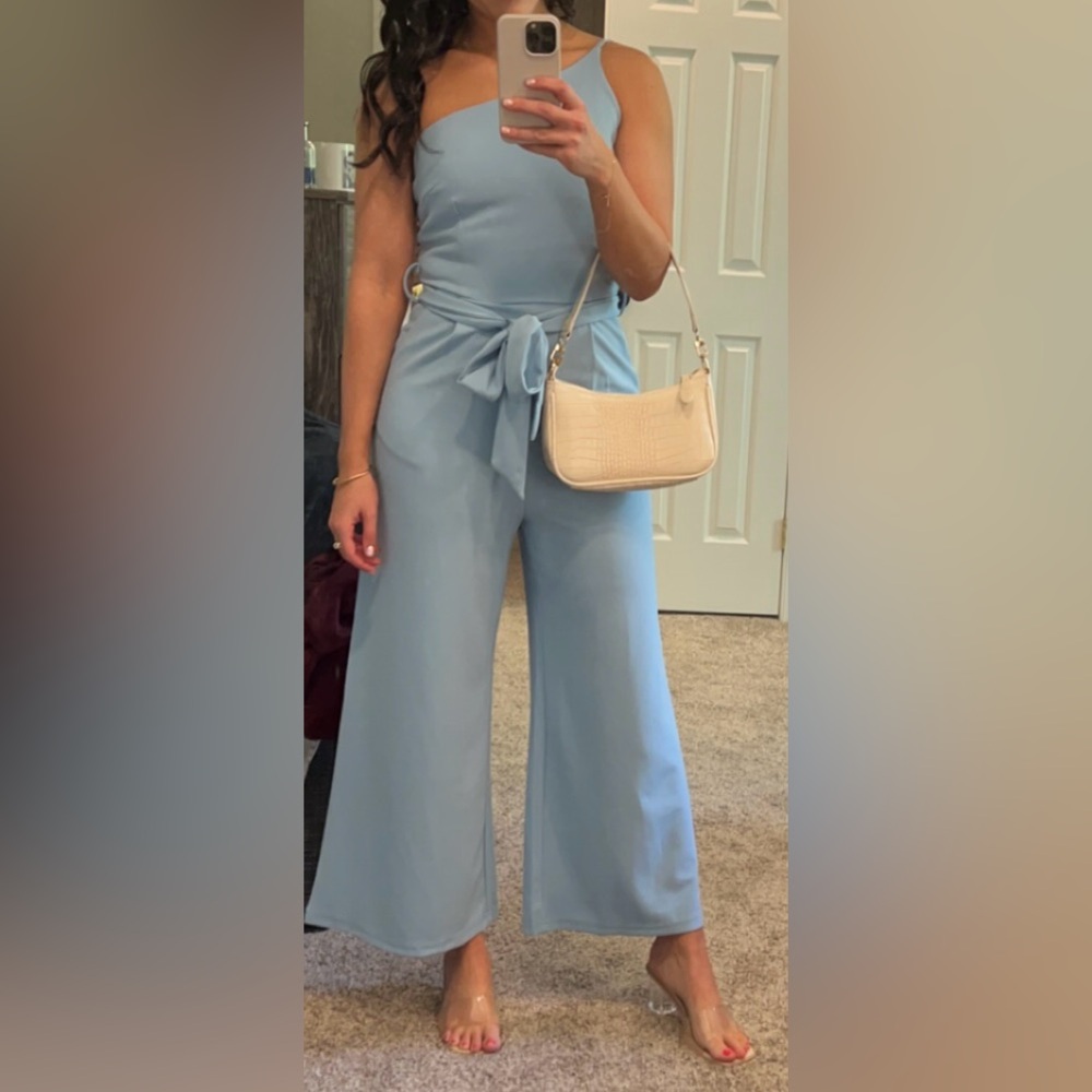Women’s one-shoulder jumpsuit